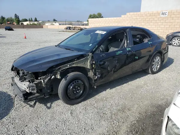 4T1B11HK1KU728676 2019 TOYOTA CAMRY - Image 1