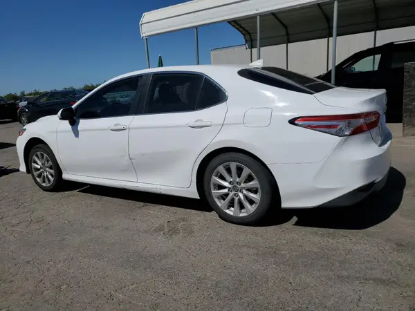 4T1B11HK1KU728869 2019 TOYOTA CAMRY - Image 2