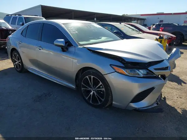 4T1B11HK1KU731593 2019 TOYOTA CAMRY - Image 1
