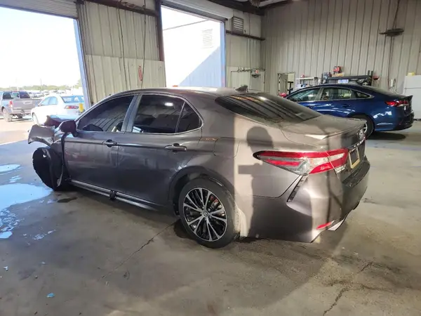 4T1B11HK1KU739080 2019 TOYOTA CAMRY - Image 2