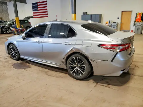 4T1B11HK1KU740391 2019 TOYOTA CAMRY - Image 2