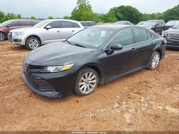 4T1B11HK1KU740407 2019 TOYOTA CAMRY - Image 2
