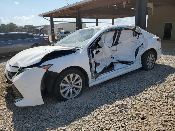 4T1B11HK1KU744022 2019 TOYOTA CAMRY - Image 1