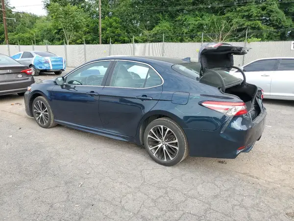 4T1B11HK1KU746143 2019 TOYOTA CAMRY - Image 2