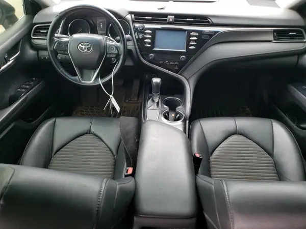 4T1B11HK1KU749673 2019 TOYOTA CAMRY - Image 8