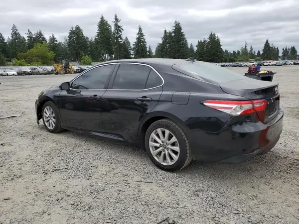 4T1B11HK1KU750032 2019 TOYOTA CAMRY - Image 2