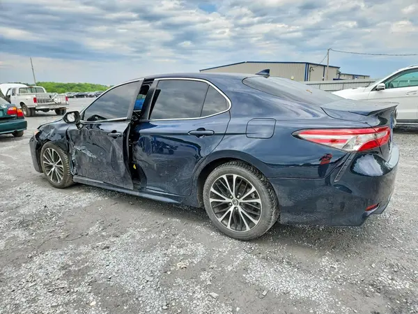 4T1B11HK1KU750063 2019 TOYOTA CAMRY - Image 2