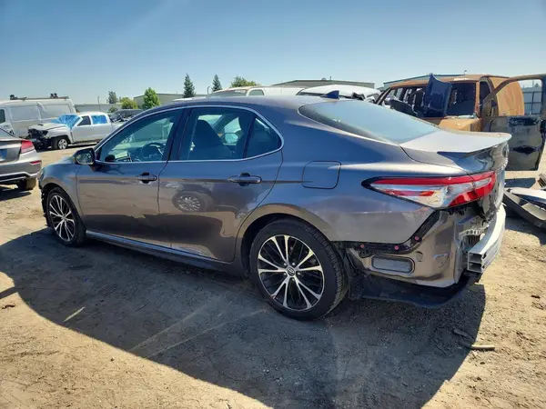 4T1B11HK1KU751102 2019 TOYOTA CAMRY - Image 2