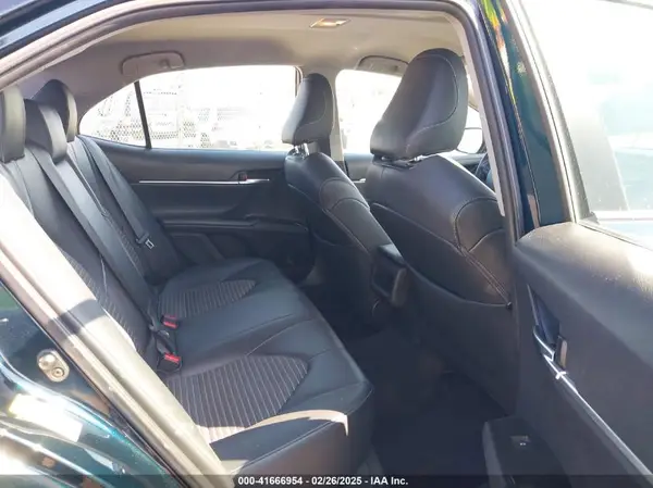 4T1B11HK1KU752587 2019 TOYOTA CAMRY - Image 8