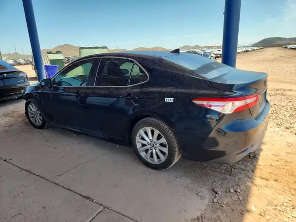 4T1B11HK1KU755652 2019 TOYOTA CAMRY - Image 2