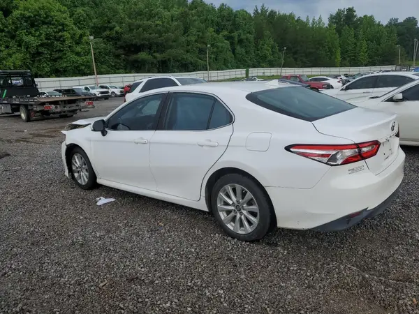 4T1B11HK1KU756185 2019 TOYOTA CAMRY - Image 2