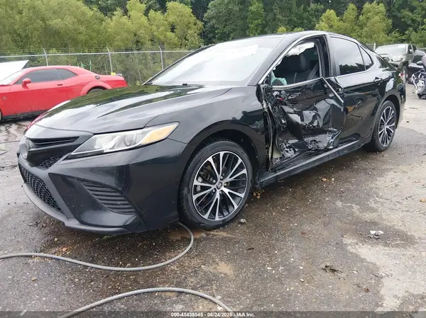 4T1B11HK1KU757465 2019 TOYOTA CAMRY - Image 2