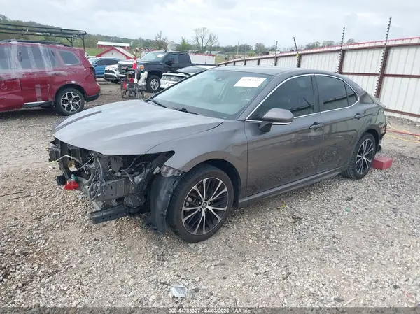 4T1B11HK1KU759488 2019 TOYOTA CAMRY - Image 2