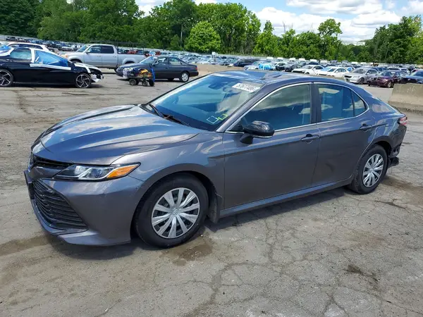4T1B11HK1KU759748 2019 TOYOTA CAMRY - Image 1