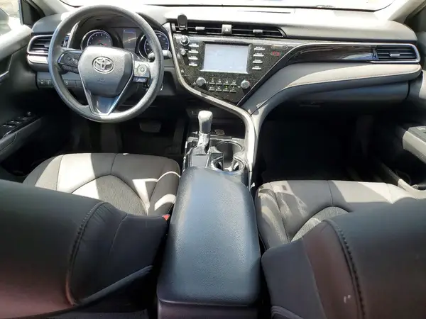 4T1B11HK1KU759748 2019 TOYOTA CAMRY - Image 8
