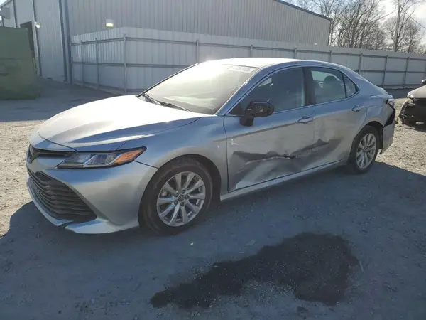 4T1B11HK1KU760866 2019 TOYOTA CAMRY - Image 1