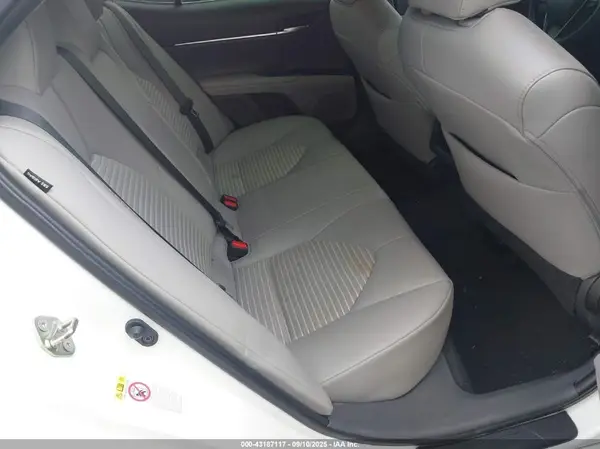 4T1B11HK1KU760964 2019 TOYOTA CAMRY - Image 8