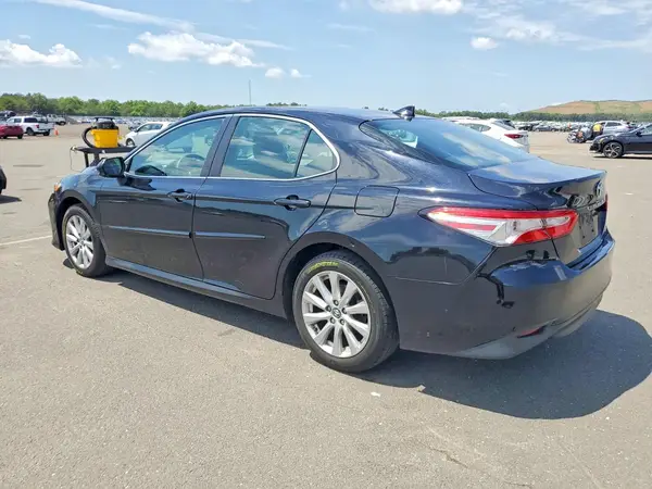4T1B11HK1KU763637 2019 TOYOTA CAMRY - Image 2