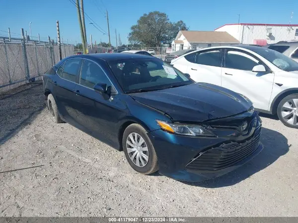 4T1B11HK1KU764237 2019 TOYOTA CAMRY - Image 1