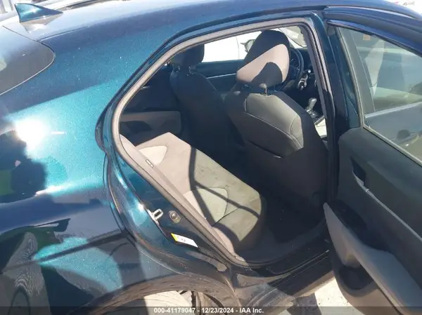 4T1B11HK1KU764237 2019 TOYOTA CAMRY - Image 8