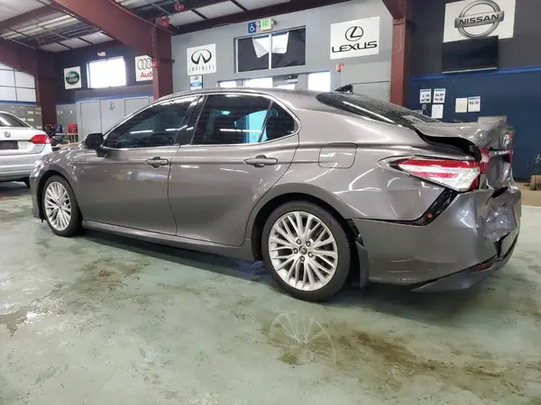 4T1B11HK1KU764707 2019 TOYOTA CAMRY - Image 2