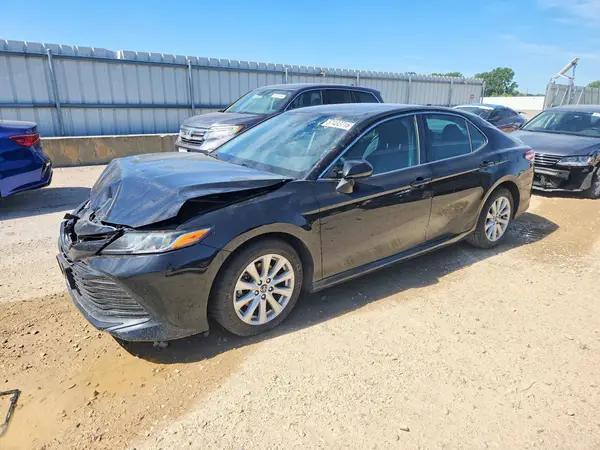 4T1B11HK1KU767039 2019 TOYOTA CAMRY - Image 1