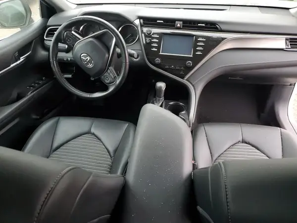 4T1B11HK1KU769695 2019 TOYOTA CAMRY - Image 8