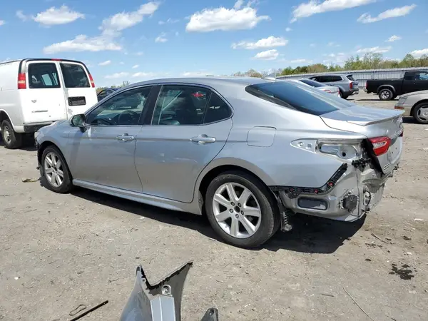 4T1B11HK1KU775223 2019 TOYOTA CAMRY - Image 2