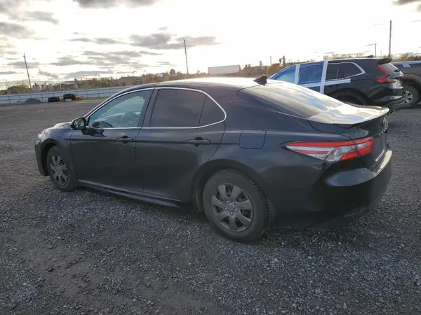4T1B11HK1KU775772 2019 TOYOTA CAMRY - Image 2