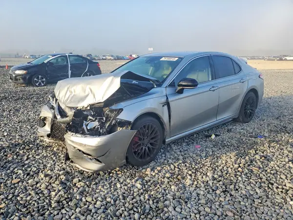 4T1B11HK1KU776064 2019 TOYOTA CAMRY - Image 1