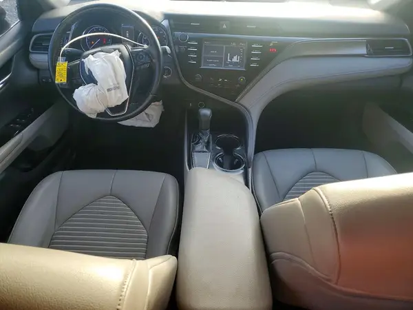 4T1B11HK1KU776064 2019 TOYOTA CAMRY - Image 8