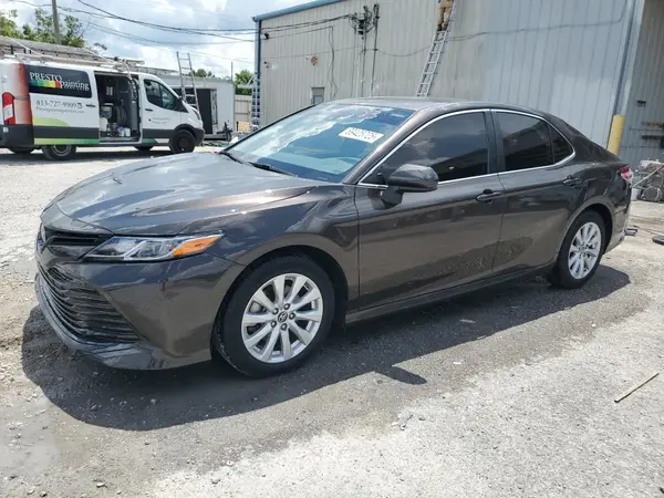 4T1B11HK1KU777103 2019 TOYOTA CAMRY - Image 1