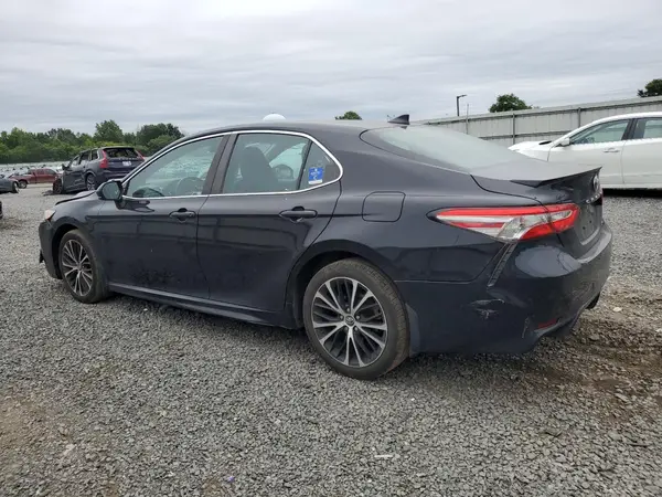4T1B11HK1KU777182 2019 TOYOTA CAMRY - Image 2