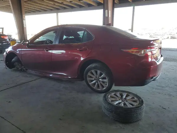 4T1B11HK1KU778008 2019 TOYOTA CAMRY - Image 2