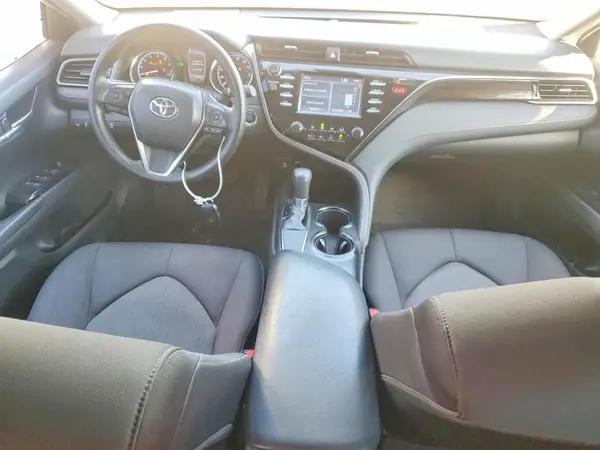 4T1B11HK1KU778008 2019 TOYOTA CAMRY - Image 8