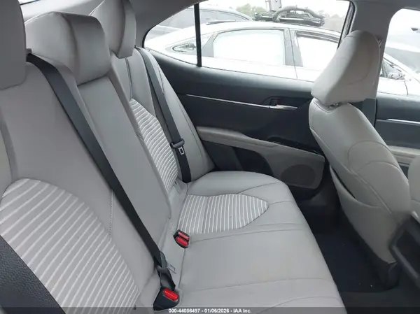 4T1B11HK1KU780860 2019 TOYOTA CAMRY - Image 8