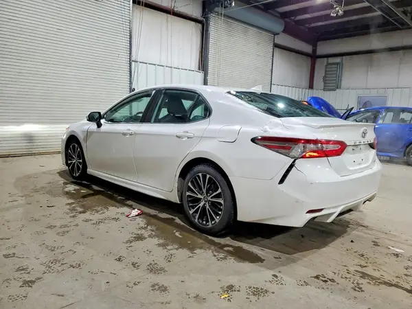 4T1B11HK1KU784407 2019 TOYOTA CAMRY - Image 2