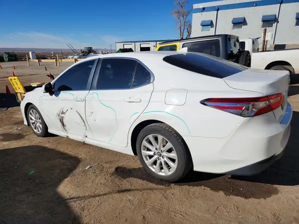 4T1B11HK1KU789459 2019 TOYOTA CAMRY - Image 2