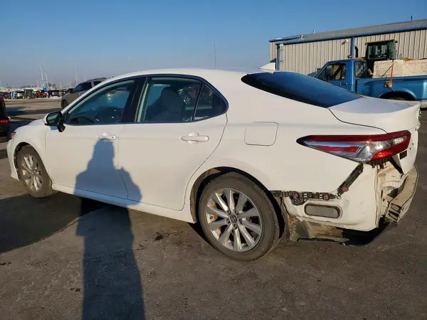 4T1B11HK1KU789770 2019 TOYOTA CAMRY - Image 2