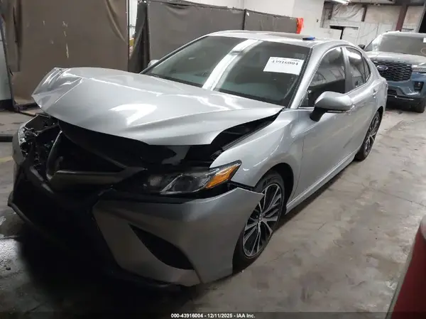 4T1B11HK1KU795830 2019 TOYOTA CAMRY - Image 2