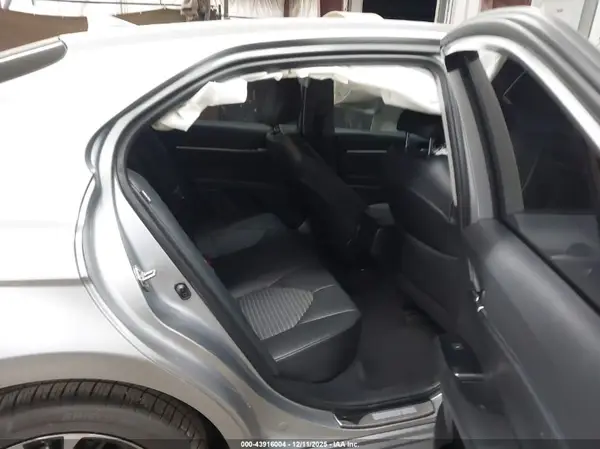 4T1B11HK1KU795830 2019 TOYOTA CAMRY - Image 8