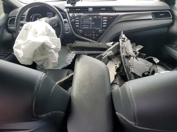 4T1B11HK1KU798369 2019 TOYOTA CAMRY - Image 8