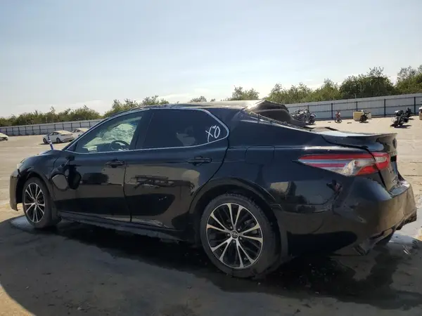 4T1B11HK1KU799523 2019 TOYOTA CAMRY - Image 2