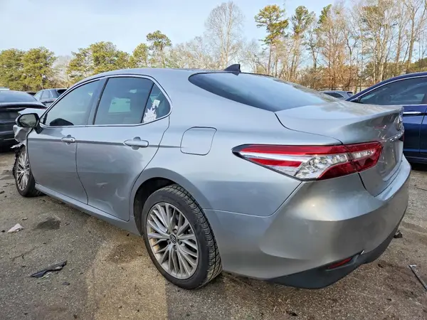 4T1B11HK1KU800203 2019 TOYOTA CAMRY - Image 2