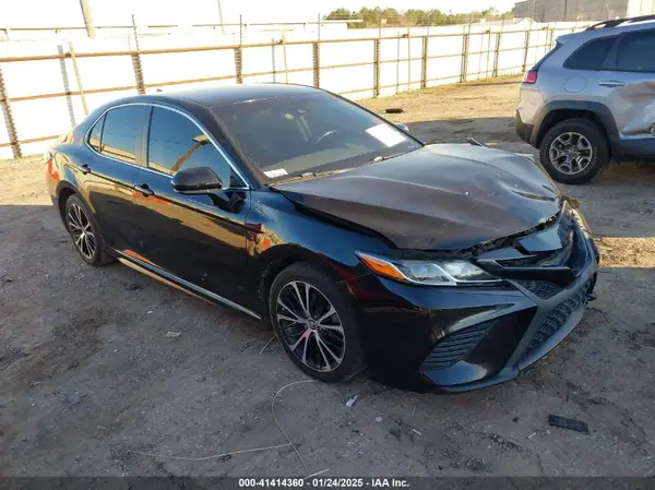 4T1B11HK1KU807605 2019 TOYOTA CAMRY - Image 1