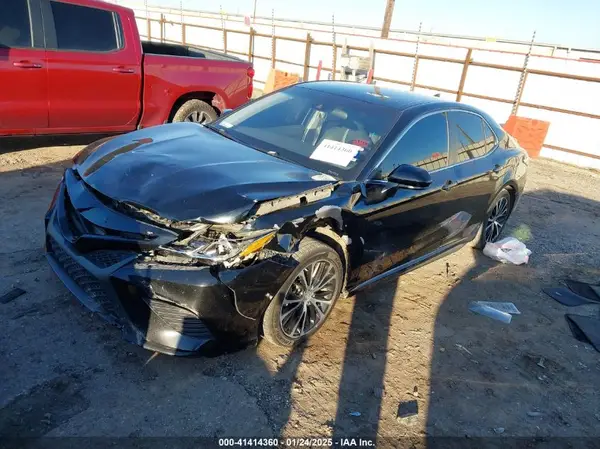 4T1B11HK1KU807605 2019 TOYOTA CAMRY - Image 2