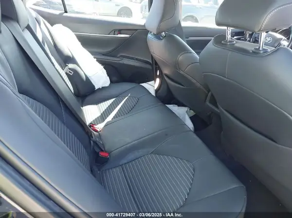 4T1B11HK1KU808348 2019 TOYOTA CAMRY - Image 8