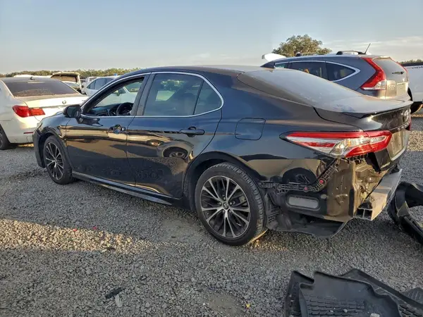 4T1B11HK1KU808432 2019 TOYOTA CAMRY - Image 2