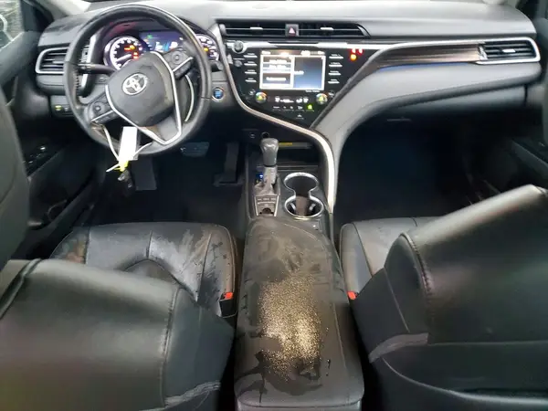 4T1B11HK1KU808995 2019 TOYOTA CAMRY - Image 8