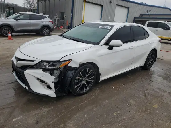 4T1B11HK1KU809872 2019 TOYOTA CAMRY - Image 1